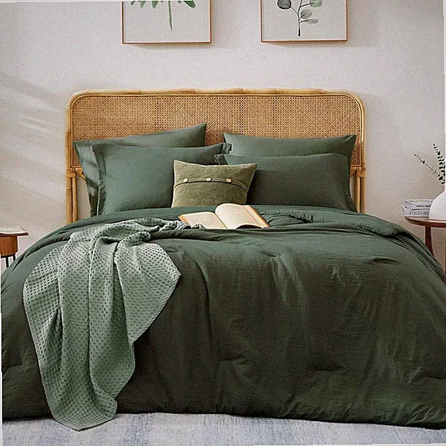 Deep Green Super King Comforter Set - 7 Pieces for All Season Comfort
