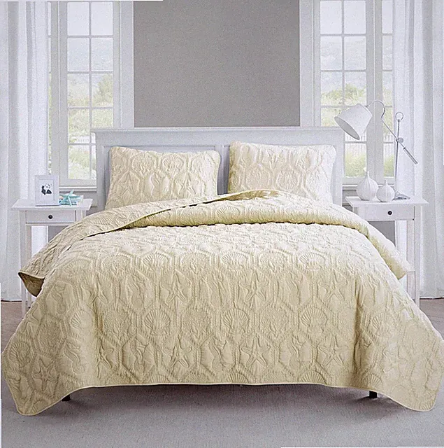 King Quilt, Super Soft Reversible Bedding Set with Matching Shams, Modern Room