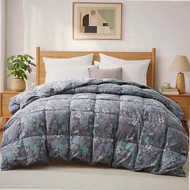 Super Soft Touch Down Fiber Comforter Duvet Insert Paisley Flower Print