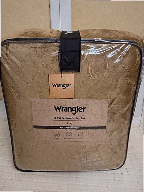 Wrangler King Comforter Set 3-Piece Super Soft Embossed Horseshoe Gold/Beige